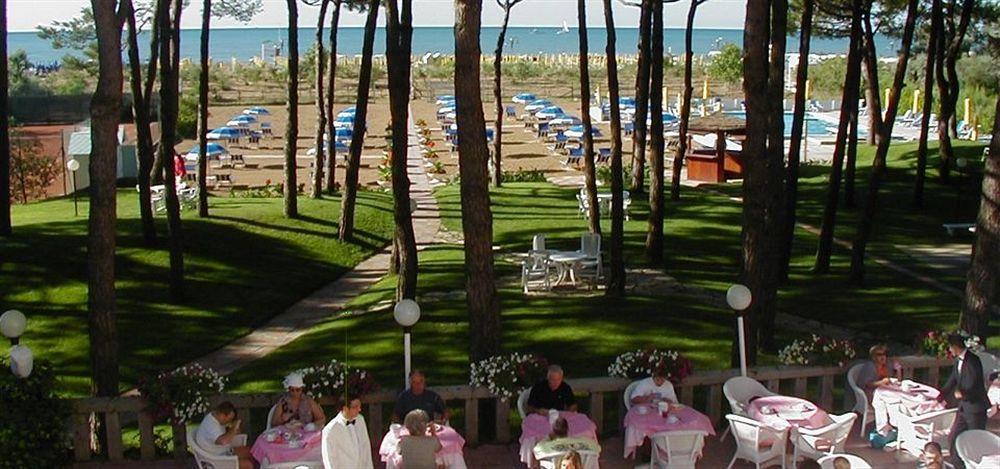 Hotel Beau Rivage Pineta 4*