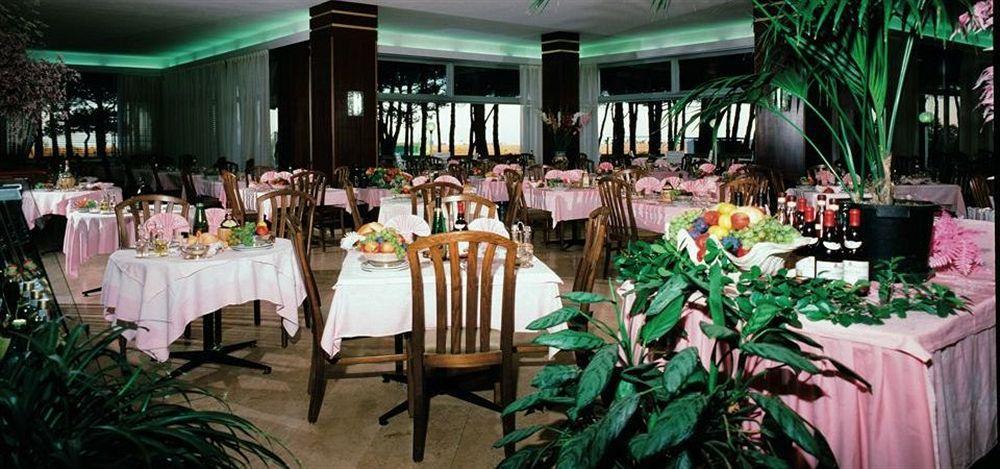 Hotel Beau Rivage Pineta 4*